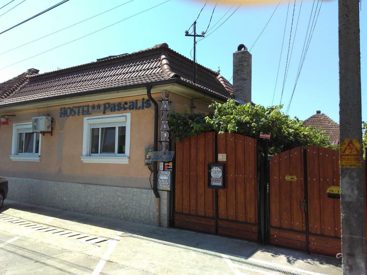 Hostel Pascalis Alesd Extérieur photo